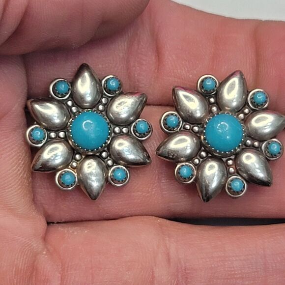 Bell Trading Post Sterling Silver Turquoise Flower Clip On Earrings - Picture 1 of 7
